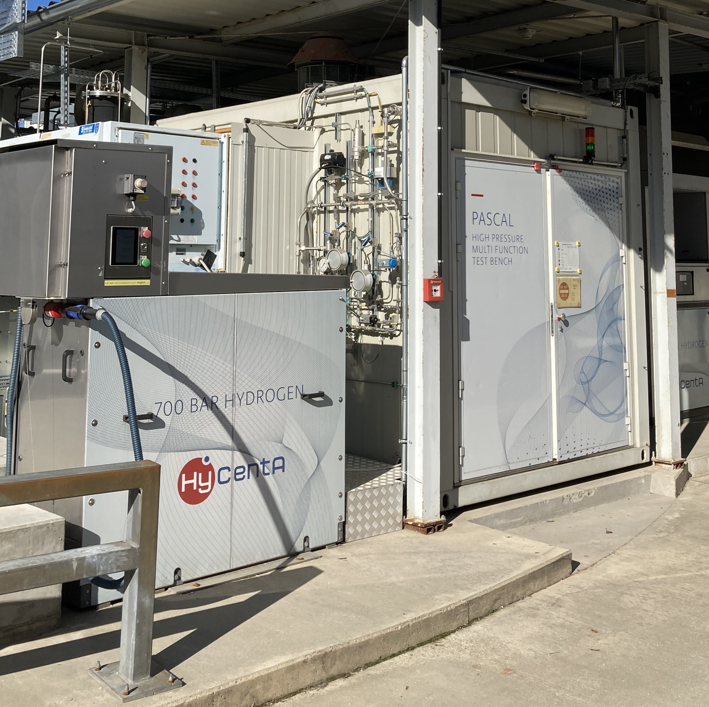 Multi-function hydrogen test bench