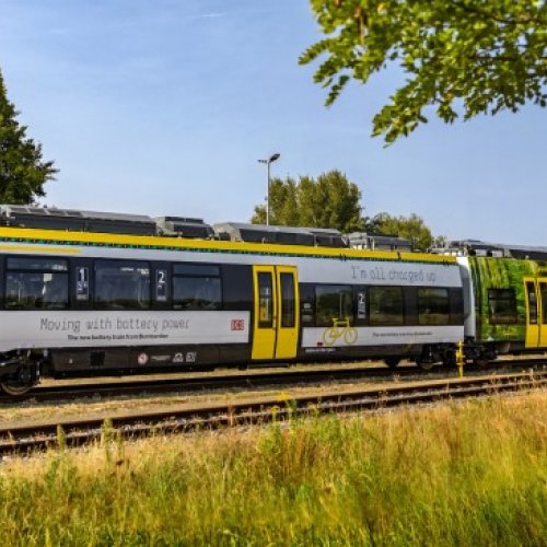 Bombardier Transportation presents a new battery-operated train